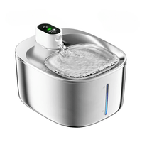 ZuiverPoot – Stromend, gefilterd water voor een gezondere kat